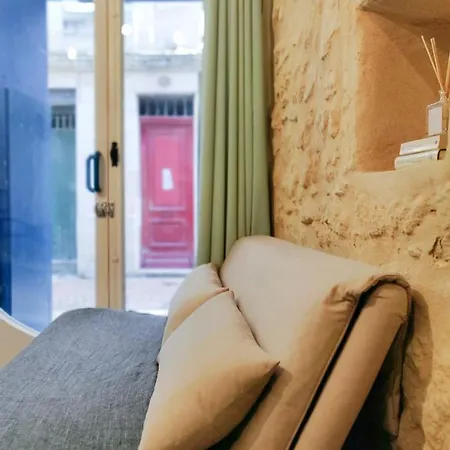 Dans Le Centre Historique アパート ボルドー